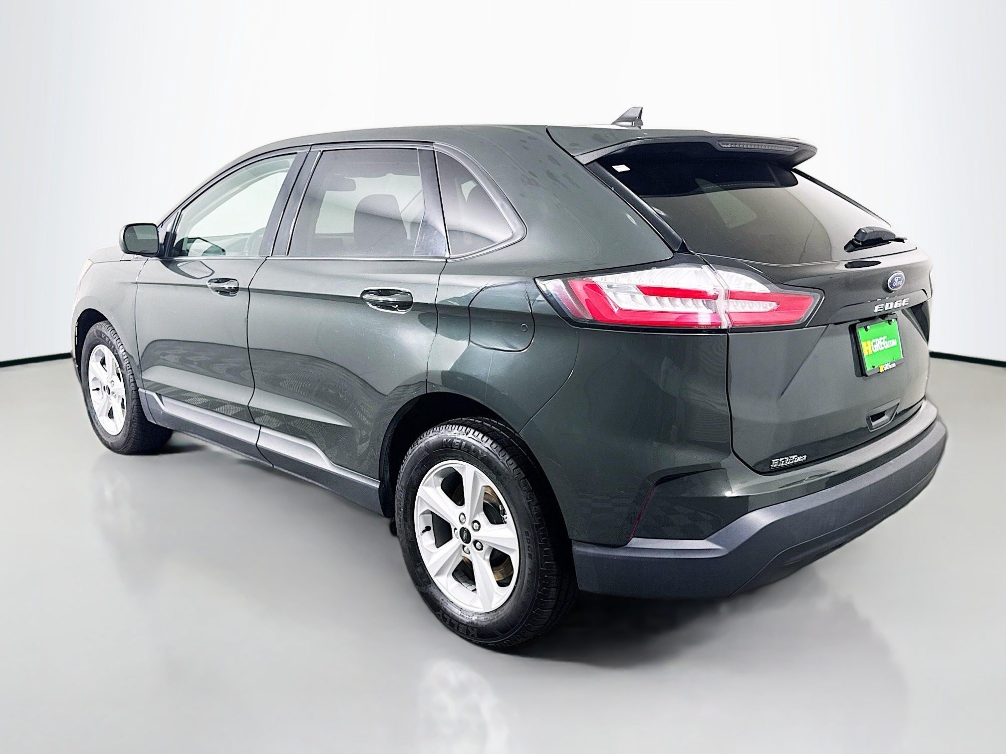 Used 2023 Ford Edge SE AWD/4WD image 7