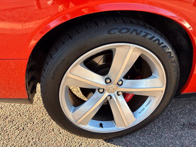 Used 2010 Dodge Challenger SRT8 RWD image 29