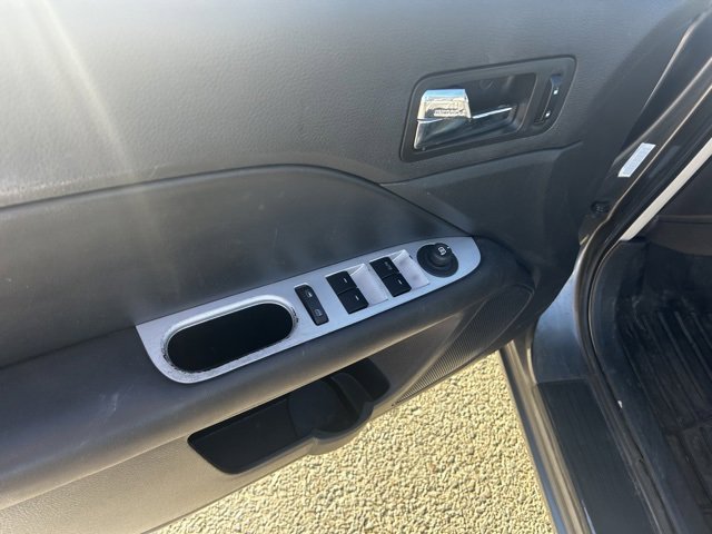 Used 2010 Mercury Milan Premier image 7