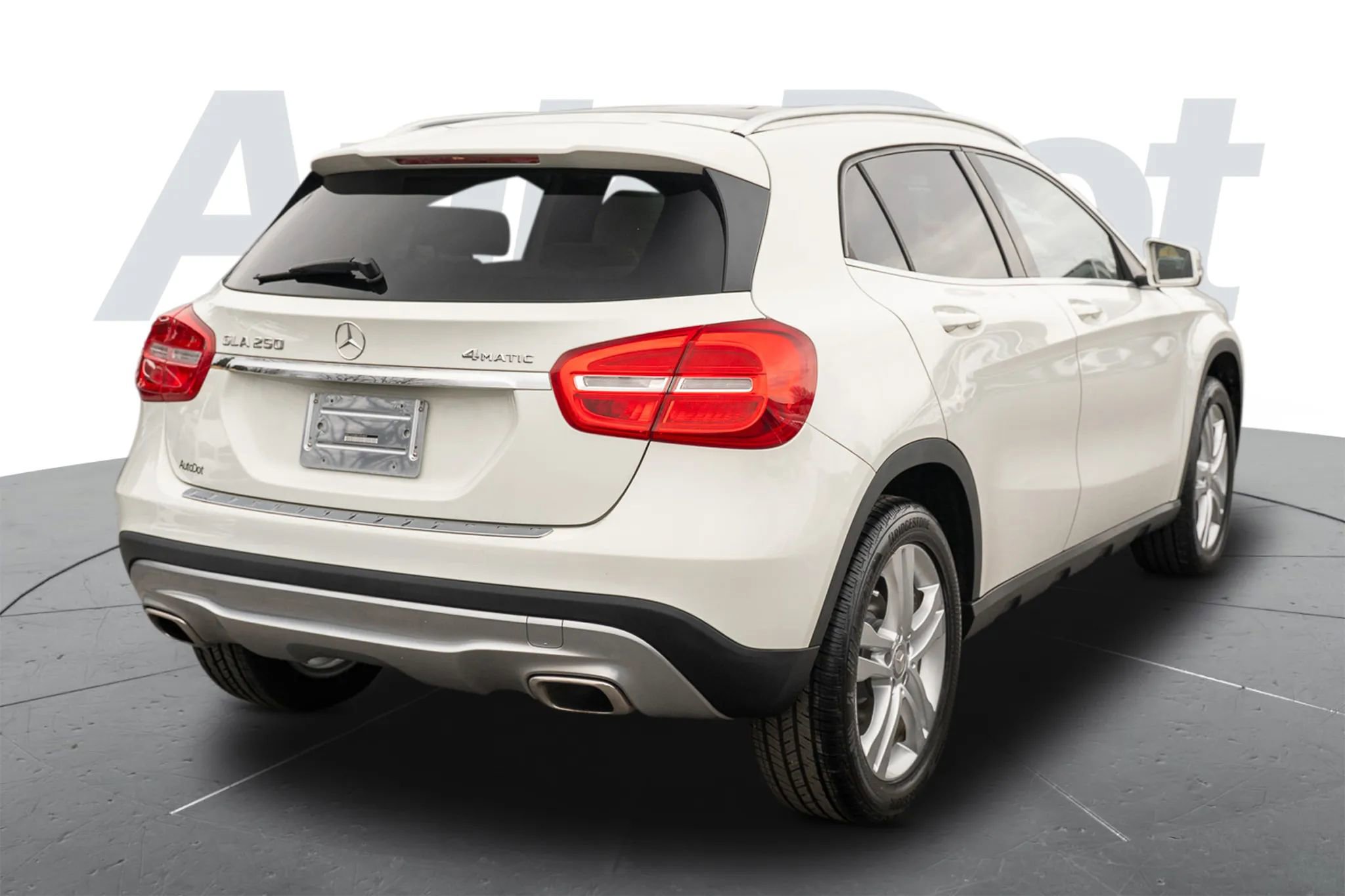 Used 2015 Mercedes-Benz GLA 250 GLA 250 4MATIC Sport Utility 4 image 3