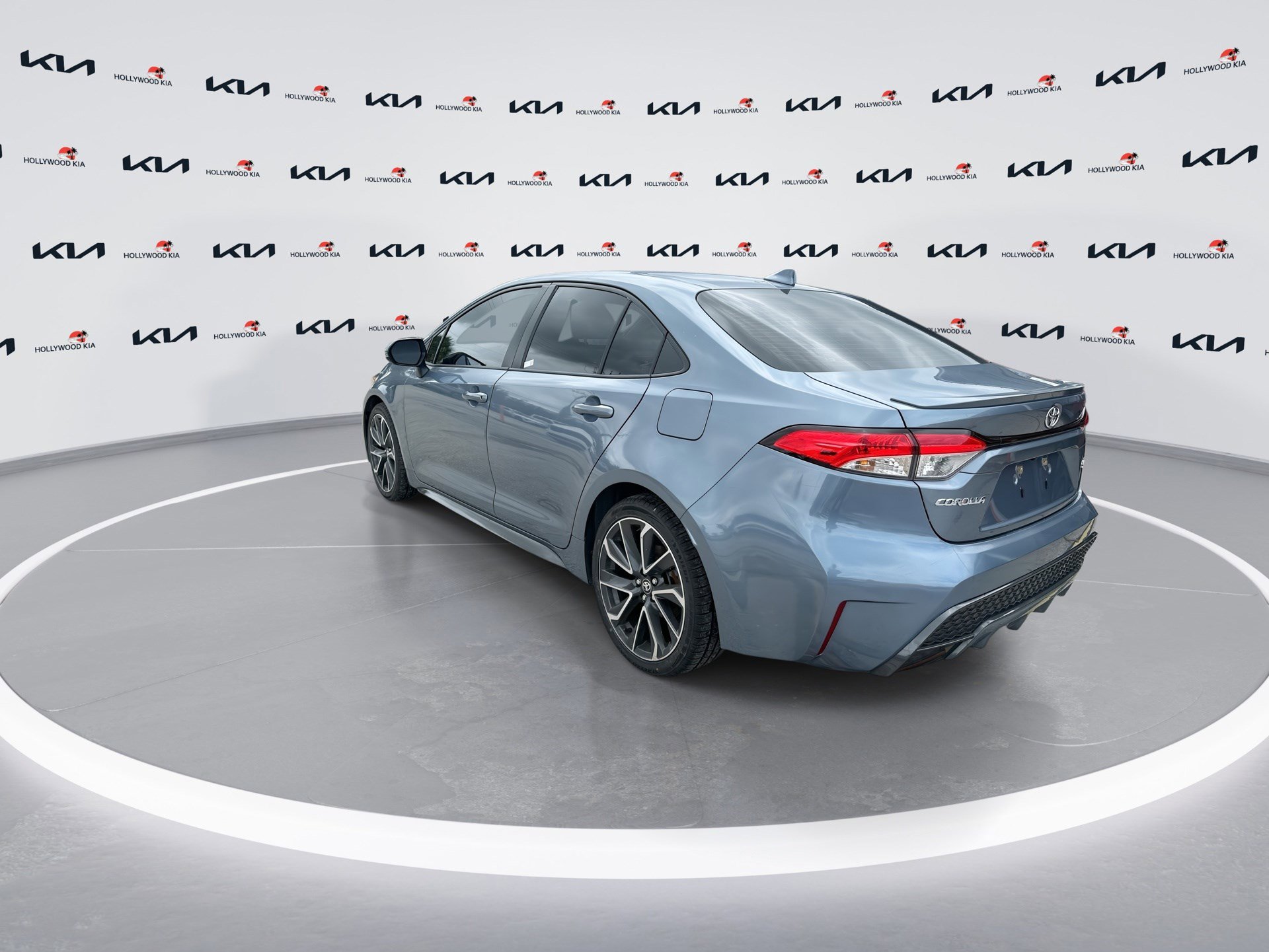 Used 2021 Toyota Corolla SE FWD image 6