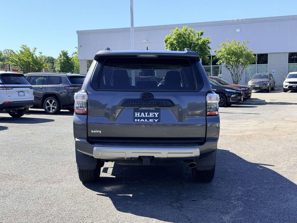 Used 2020 Toyota 4Runner TRD Off-Road Premium w/ Moonroof Package AWD/4WD image 3
