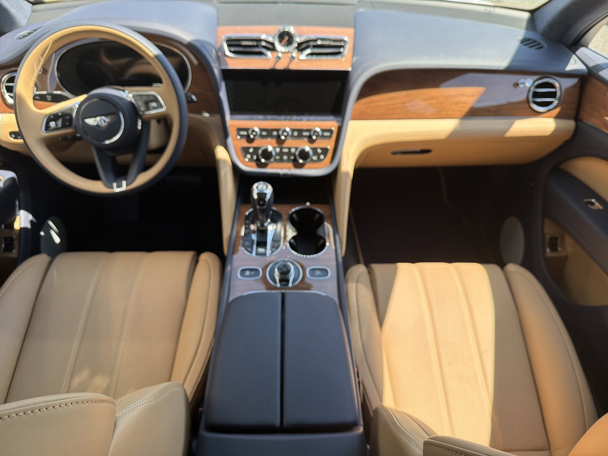 New 2026 Bentley Bentayga AWD/4WD image 5