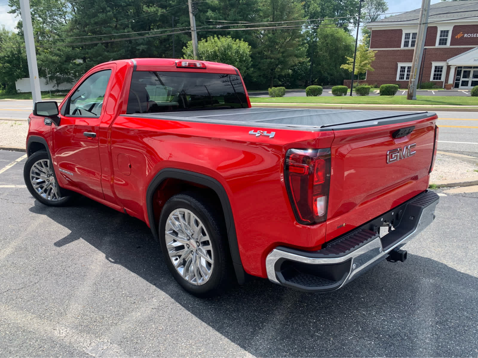 Used 2025 GMC Sierra 1500 Pro w/ Pro Value Package AWD/4WD image 4