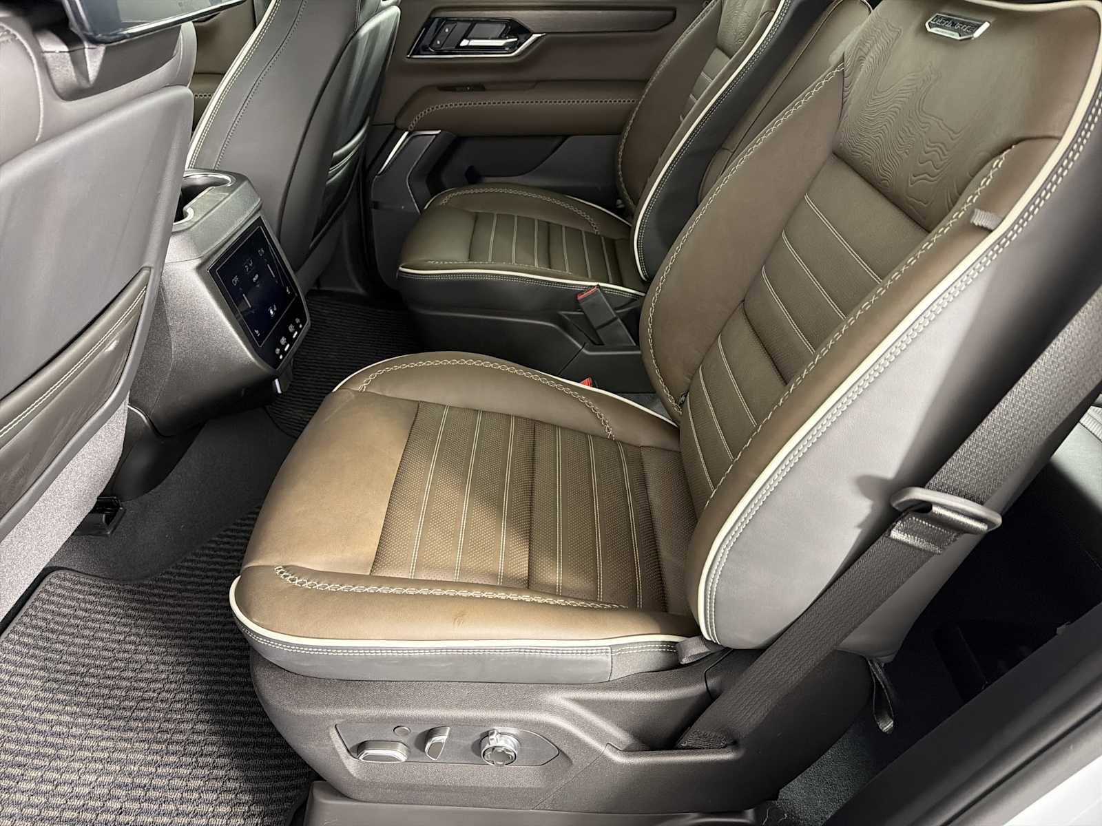 New 2026 GMC Yukon Denali Ultimate image 28