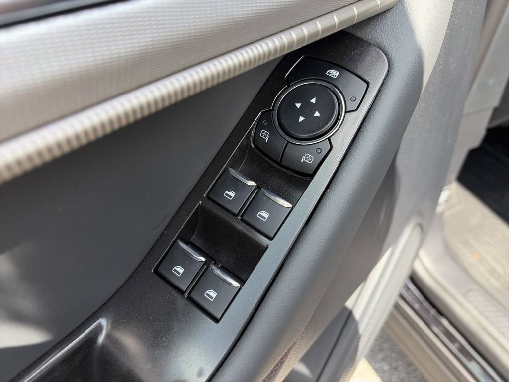 New 2026 Ford Explorer Active RWD image 19