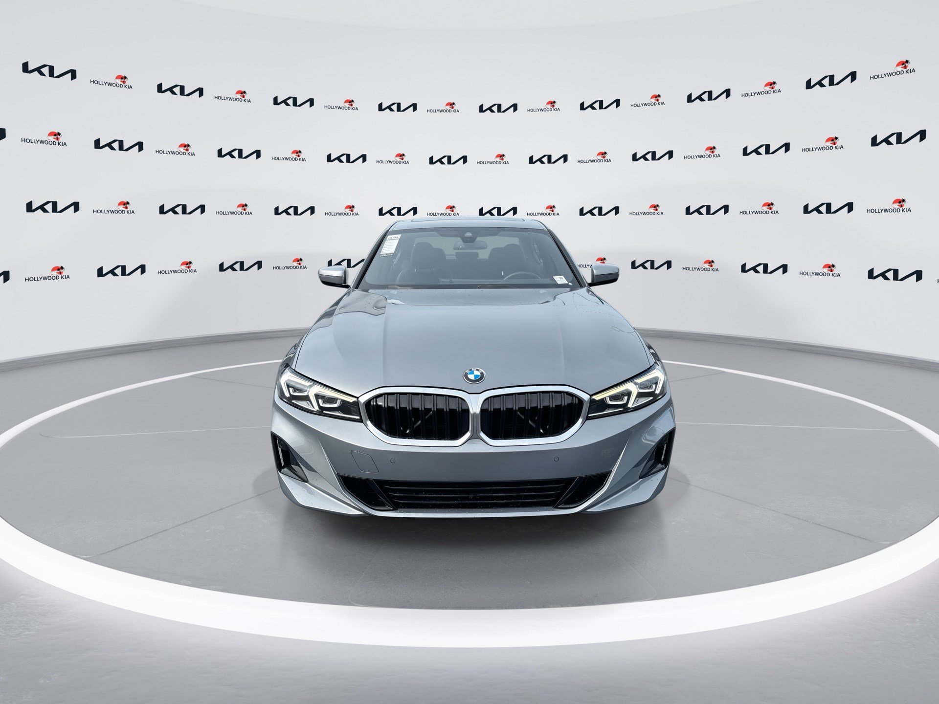 Used 2024 BMW 330i Sedan w/ Premium Package RWD image 3