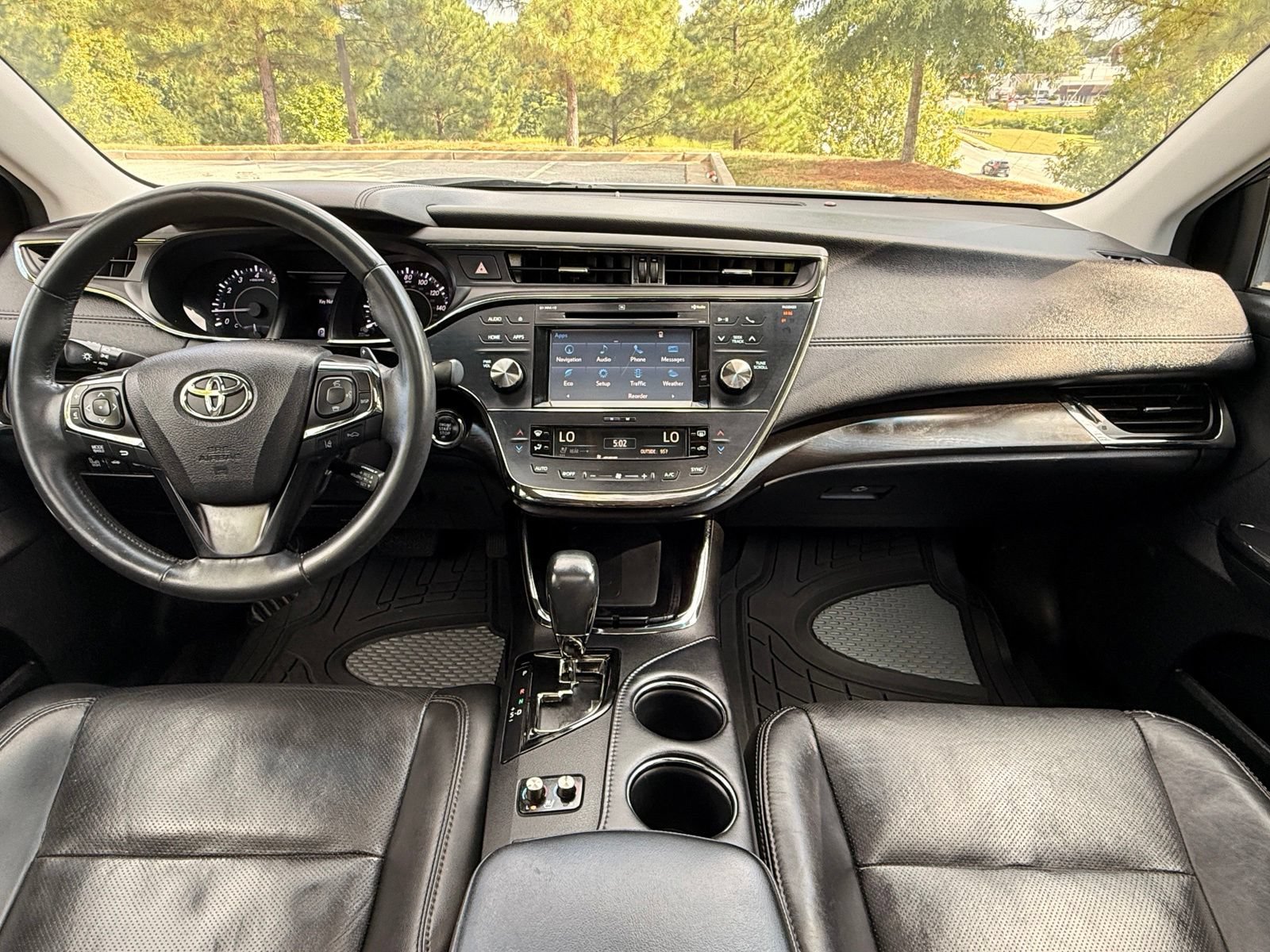 Used 2016 Toyota Avalon Limited w/ Toyota Safety Sense Package FWD image 23