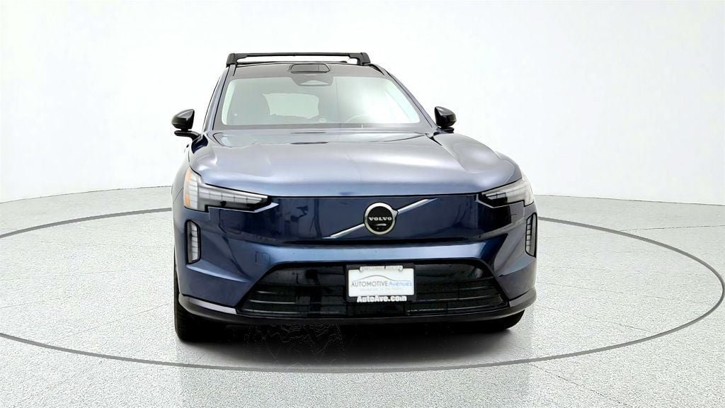 Used 2025 Volvo EX90 Ultra AWD/4WD image 2