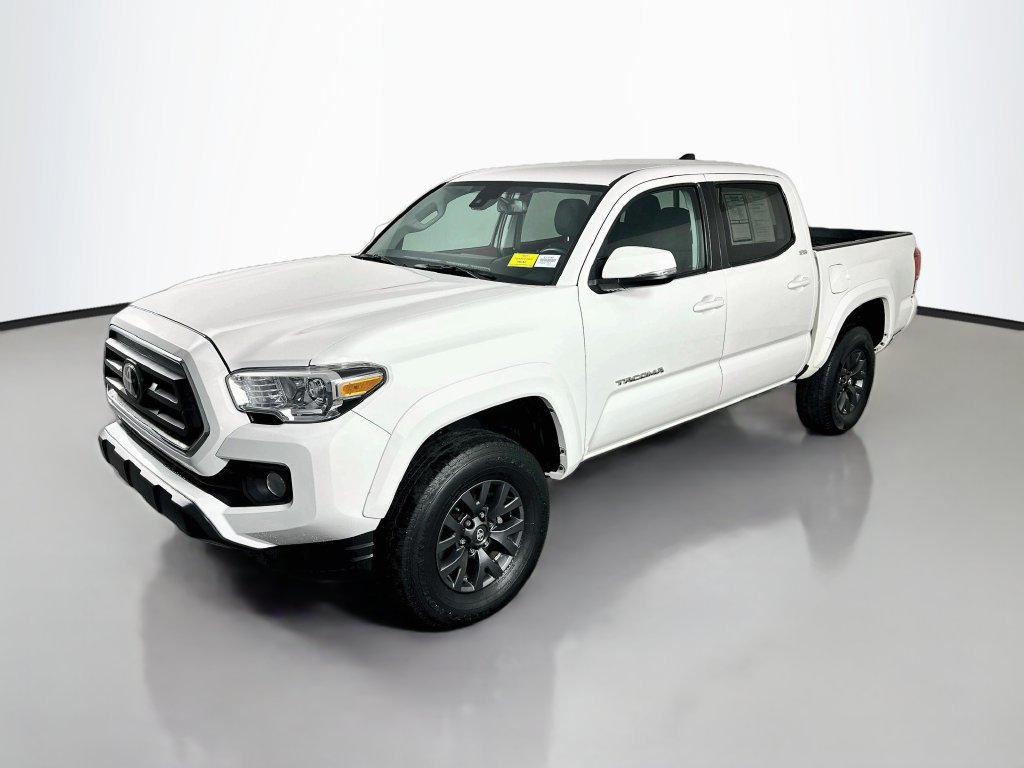 Used 2023 Toyota Tacoma SR5 w/ Technology Package AWD/4WD image 3
