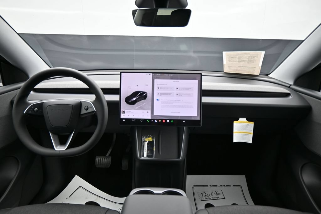 Used 2026 Tesla Model Y AWD image 12