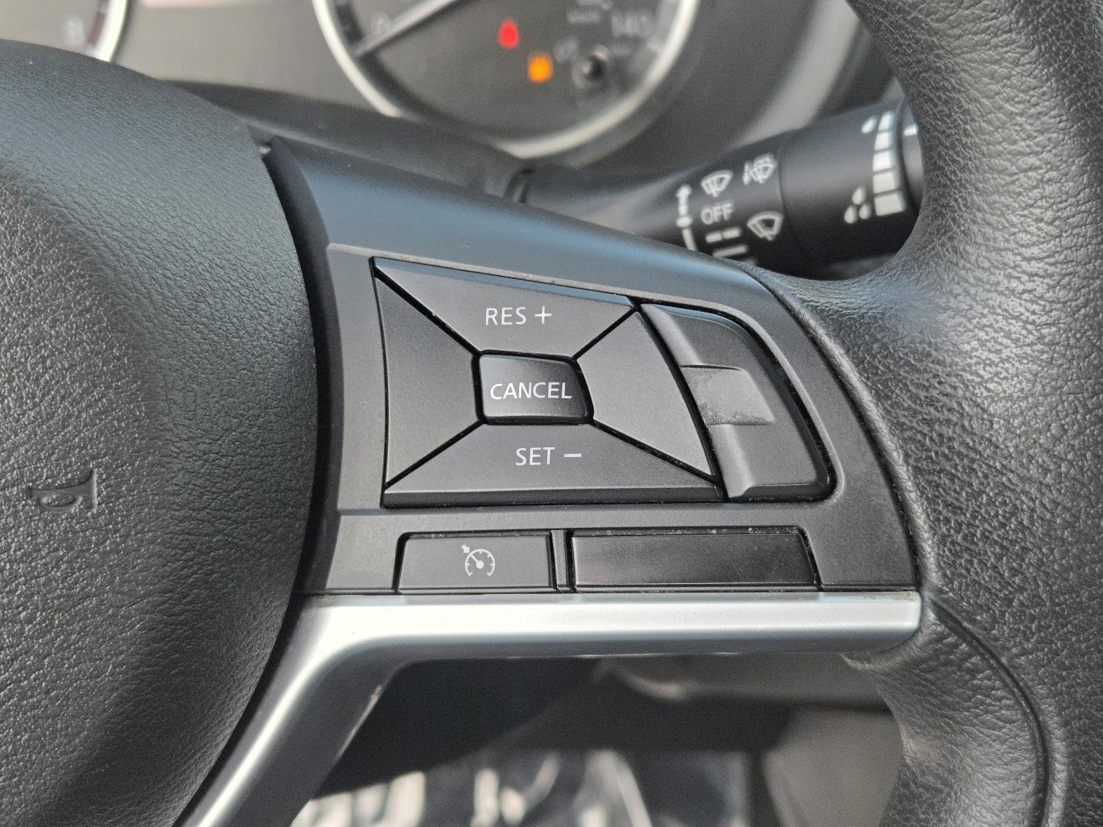 Used 2021 Nissan Kicks S FWD image 17
