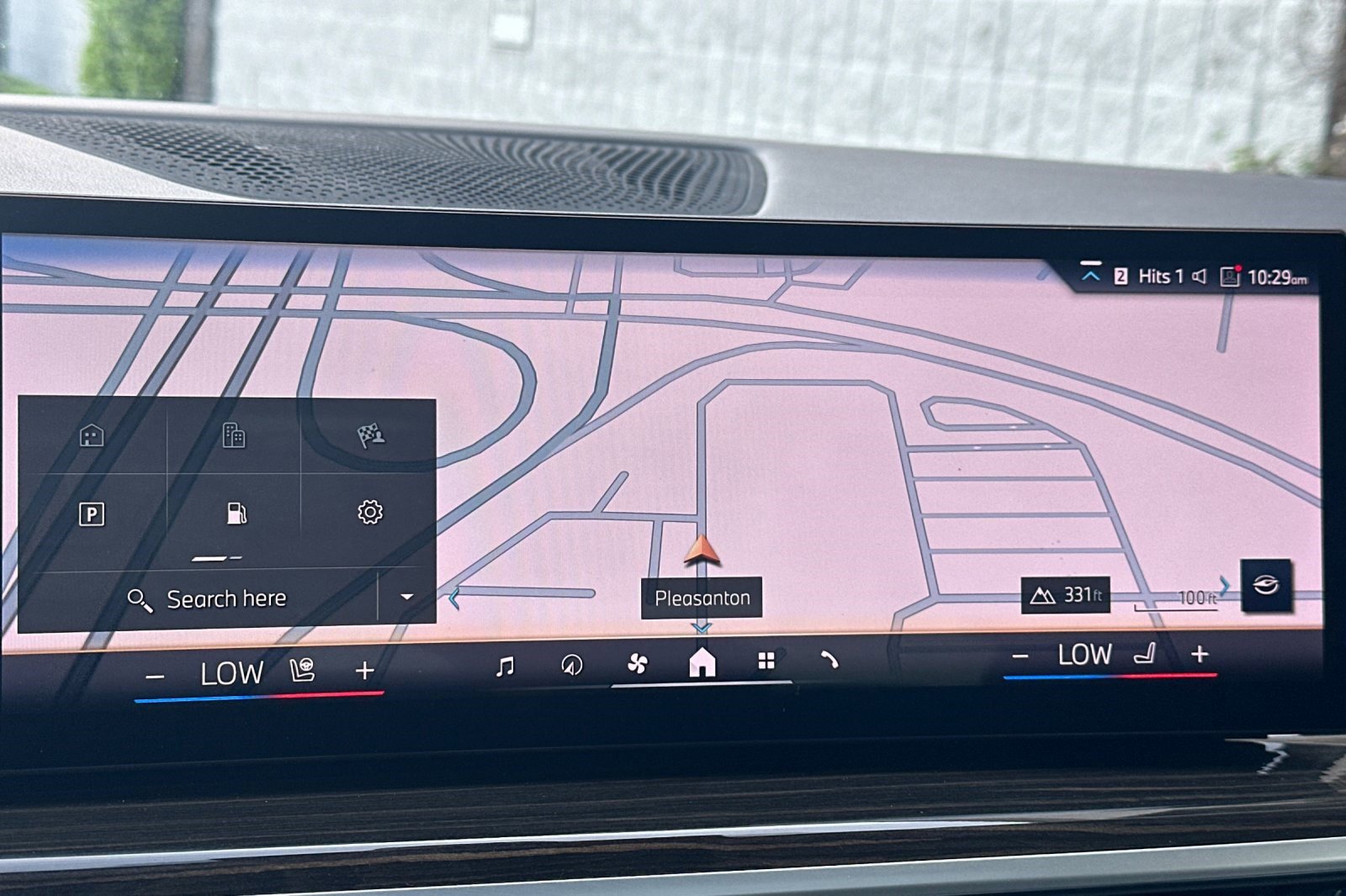 Certified 2024 BMW X7 xDrive40i w/ Premium Package image 26