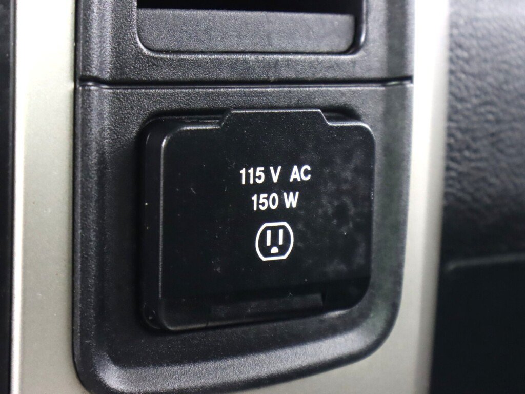 Used 2015 RAM 1500 Outdoorsman AWD/4WD image 23