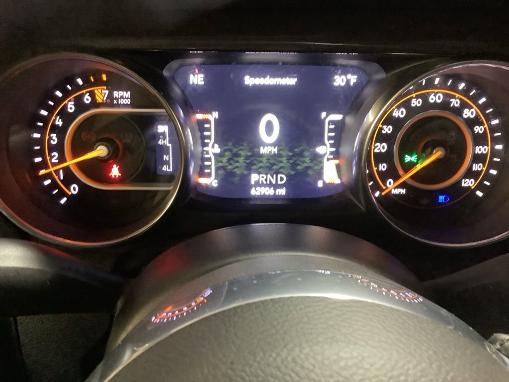 Used 2021 Jeep Wrangler Unlimited Sahara image 30