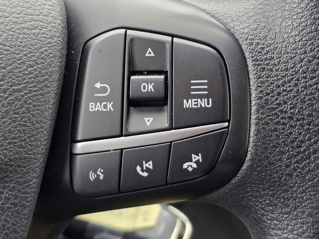 Used 2023 Ford Transit 350 XLT image 10