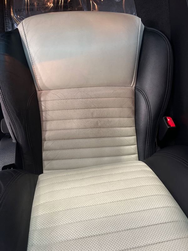 Used 2003 Ford Thunderbird image 81