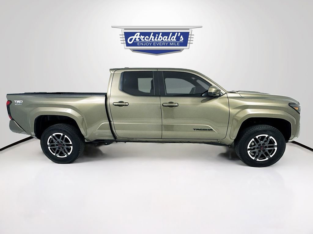 Used 2025 Toyota Tacoma TRD Sport image 9