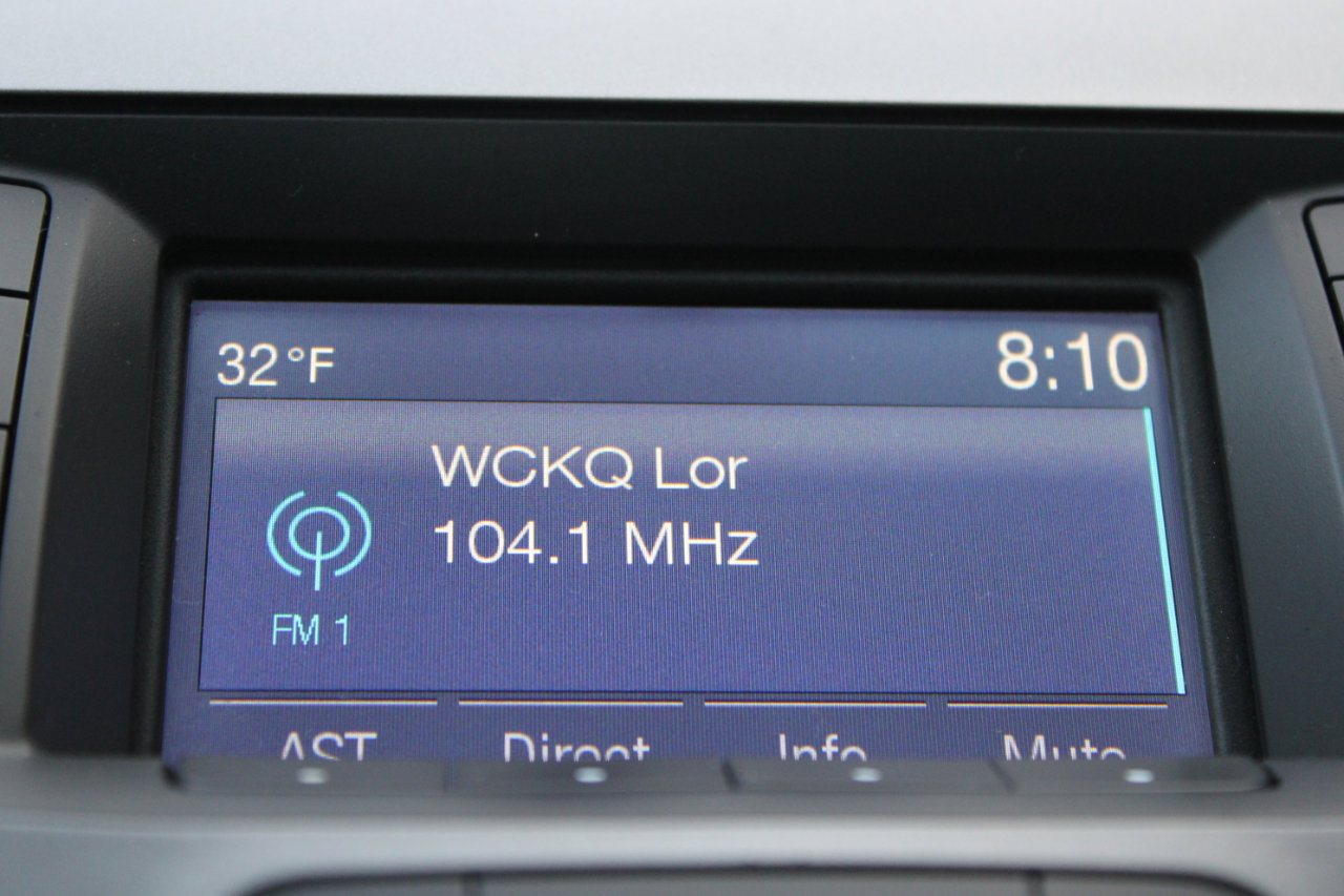 Used 2017 Ford Taurus SE image 28