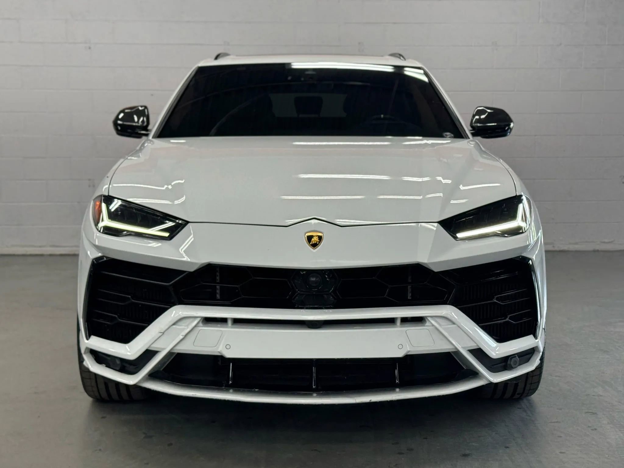 Used 2021 Lamborghini Urus image 10