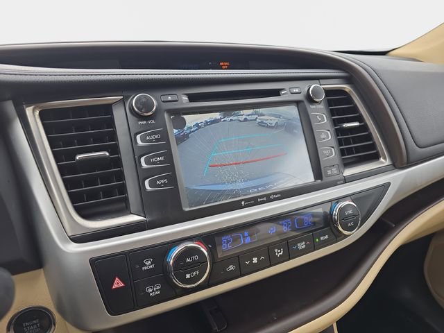 Used 2018 Toyota Highlander XLE image 27