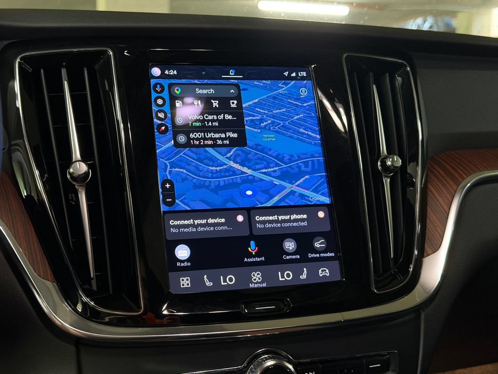 Certified 2024 Volvo V60 B5 Cross Country Plus AWD/4WD image 16