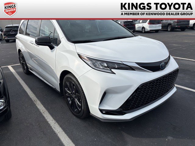 Used 2022 Toyota Sienna XSE