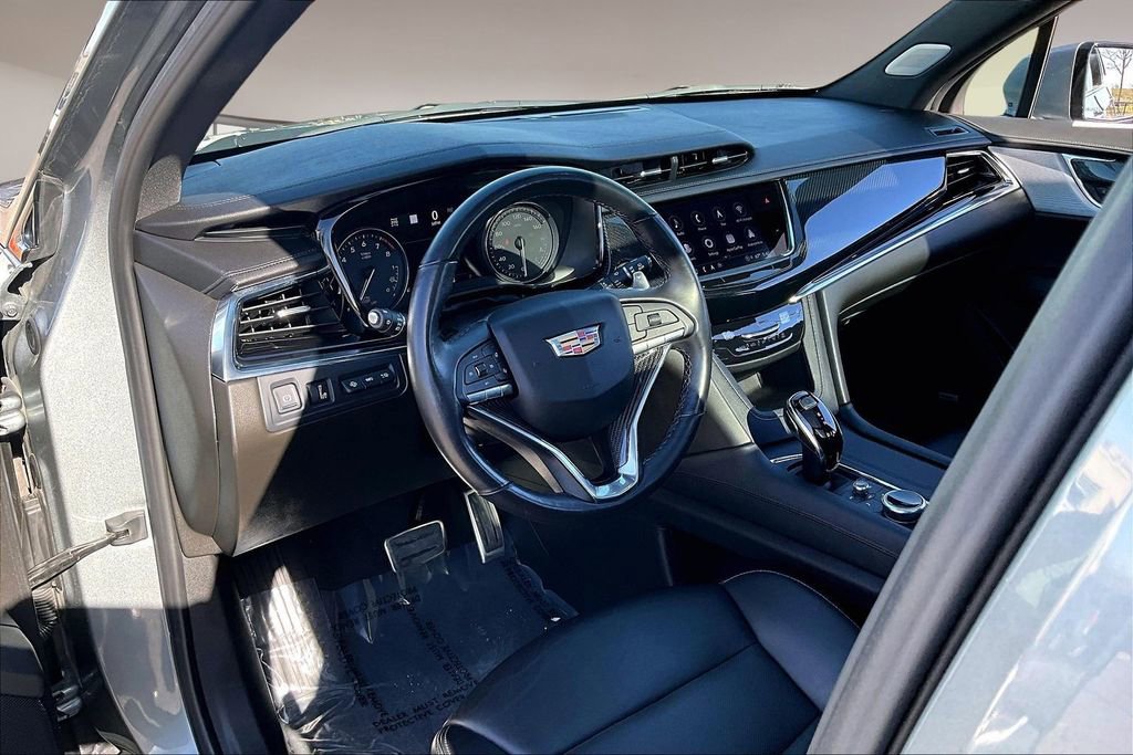 Certified 2023 Cadillac XT6 Sport w/ Technology Package image 13