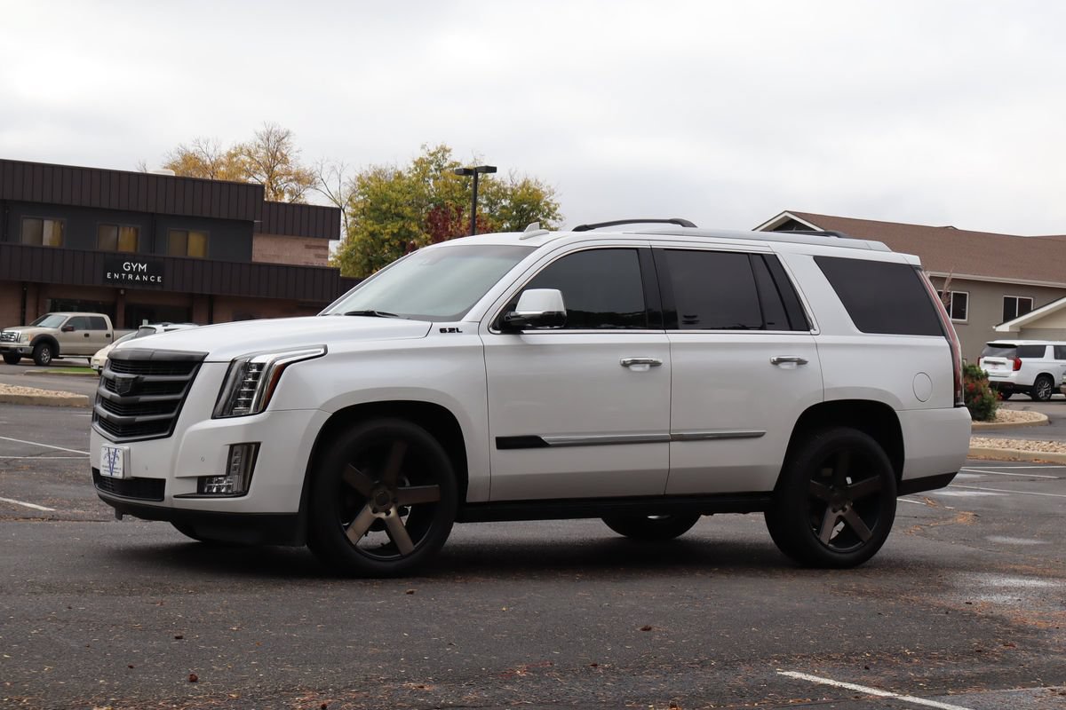 Used 2016 Cadillac Escalade Premium AWD/4WD image 11