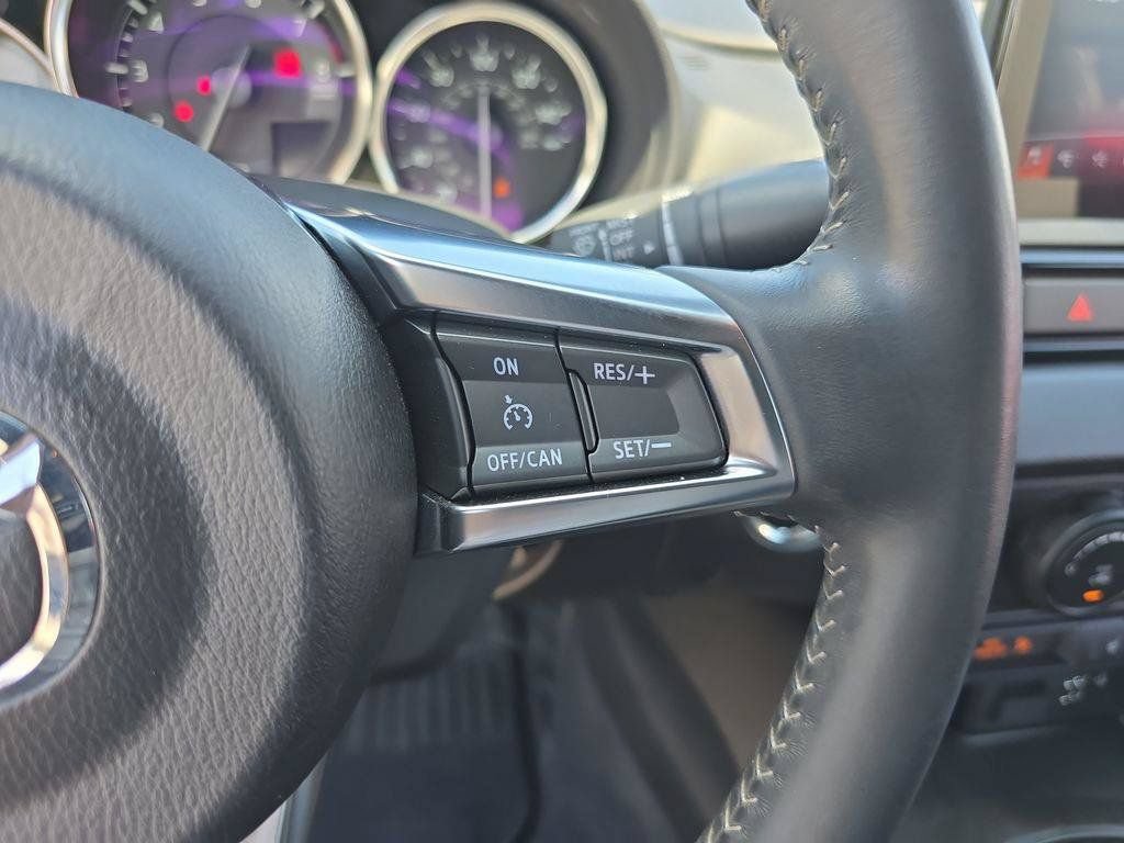 Certified 2022 MAZDA MX-5 Miata Club RWD image 25