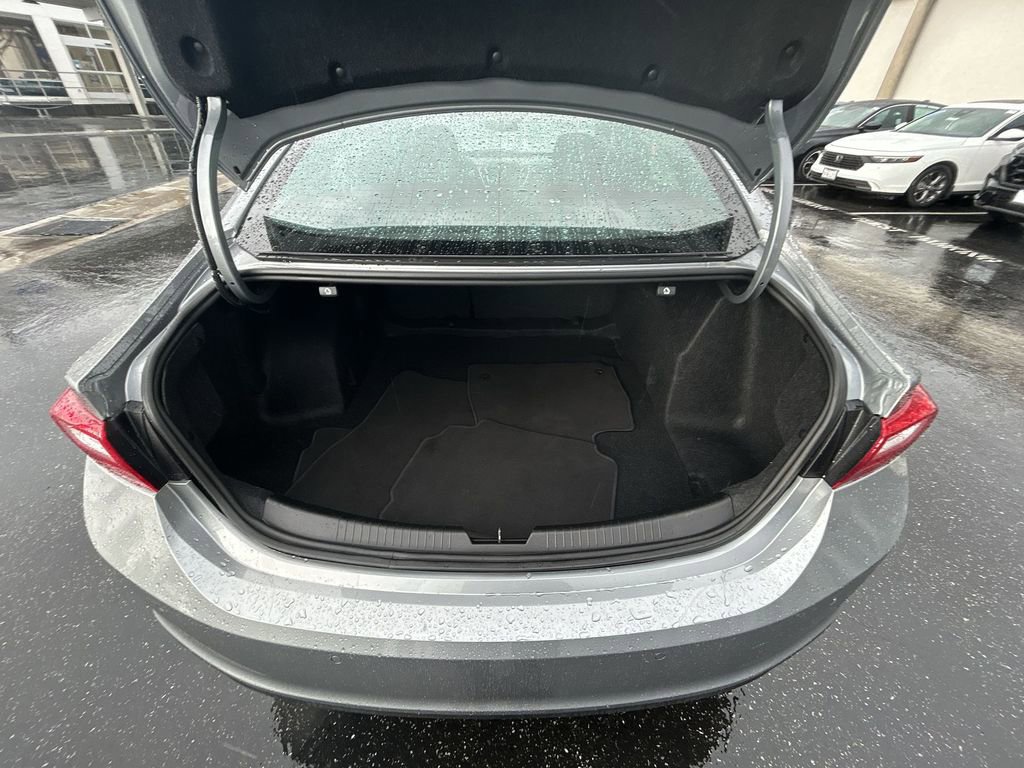 Used 2024 Chevrolet Malibu LT image 24