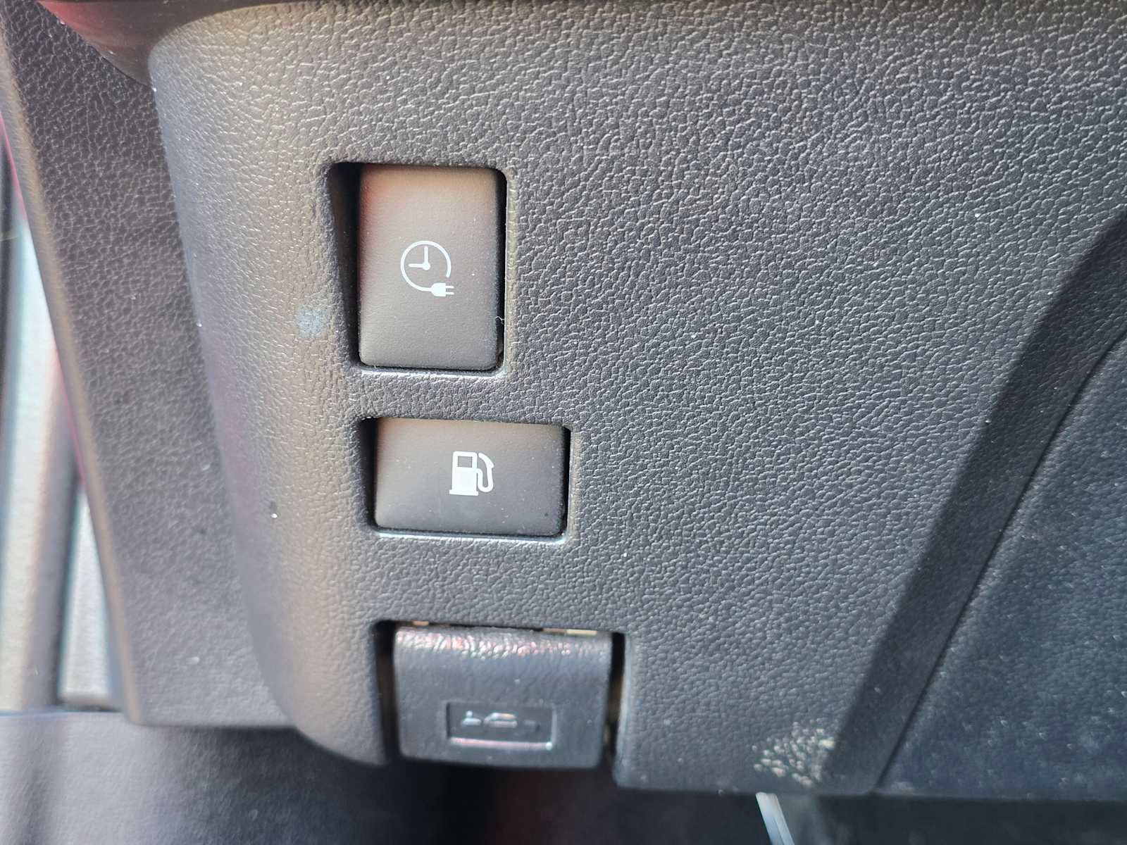 Certified 2021 Toyota Prius Prime XLE image 28