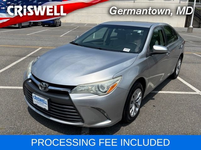 Used 2016 Toyota Camry LE FWD image 1