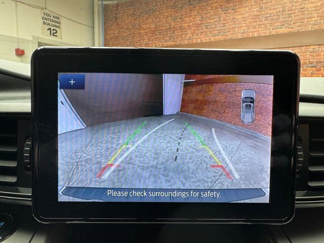 Used 2022 Ford Explorer XLT image 20