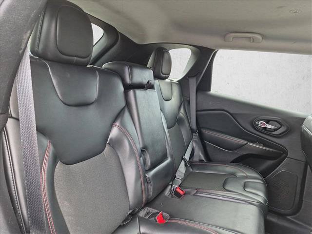 Used 2021 Jeep Cherokee Trailhawk w/ Technology Group AWD/4WD image 25