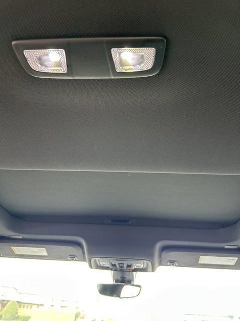 Used 2019 Chevrolet Silverado 1500 High Country w/ Technology Package image 15