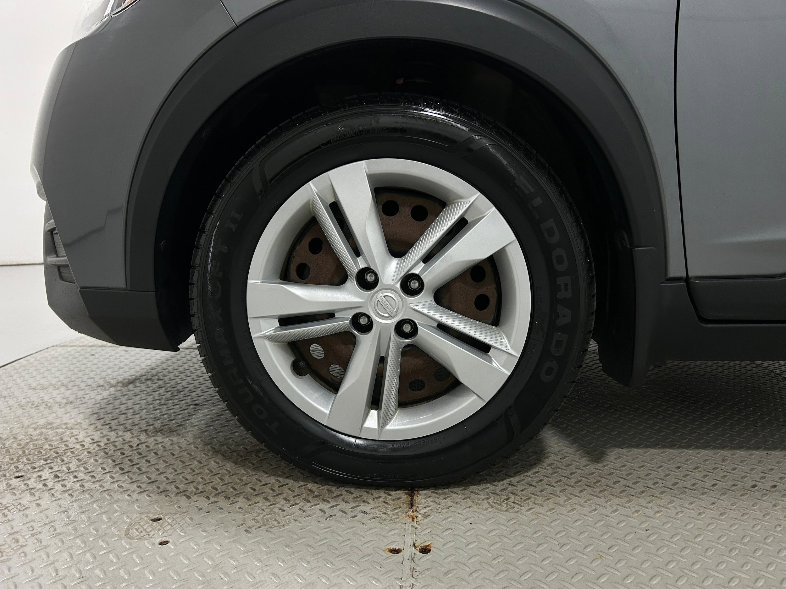 Used 2020 Nissan Kicks S FWD image 34