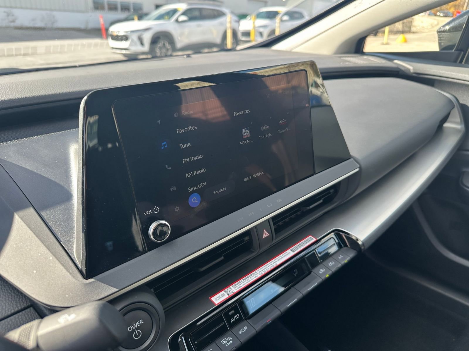 Used 2025 Toyota Prius LE image 21