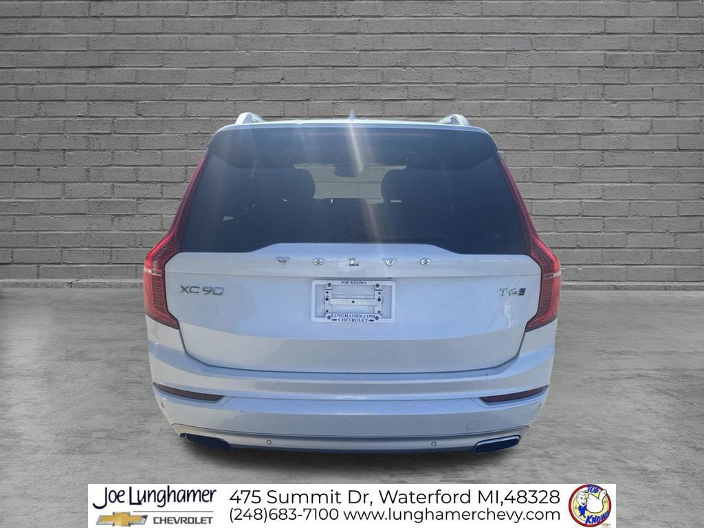 Used 2017 Volvo XC90 T6 Momentum AWD/4WD image 4