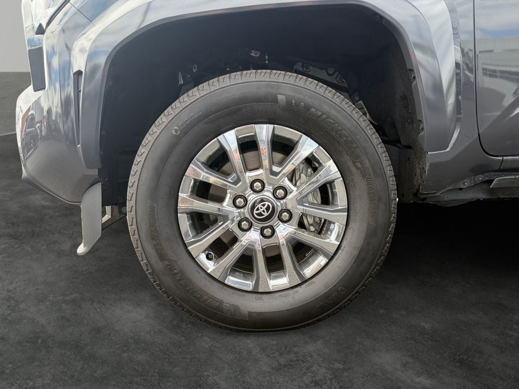 Used 2024 Toyota Tacoma Limited w/ Limited Package (LT) AWD/4WD image 4