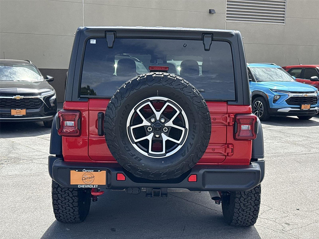 Used 2025 Jeep Wrangler Unlimited Rubicon AWD/4WD image 4