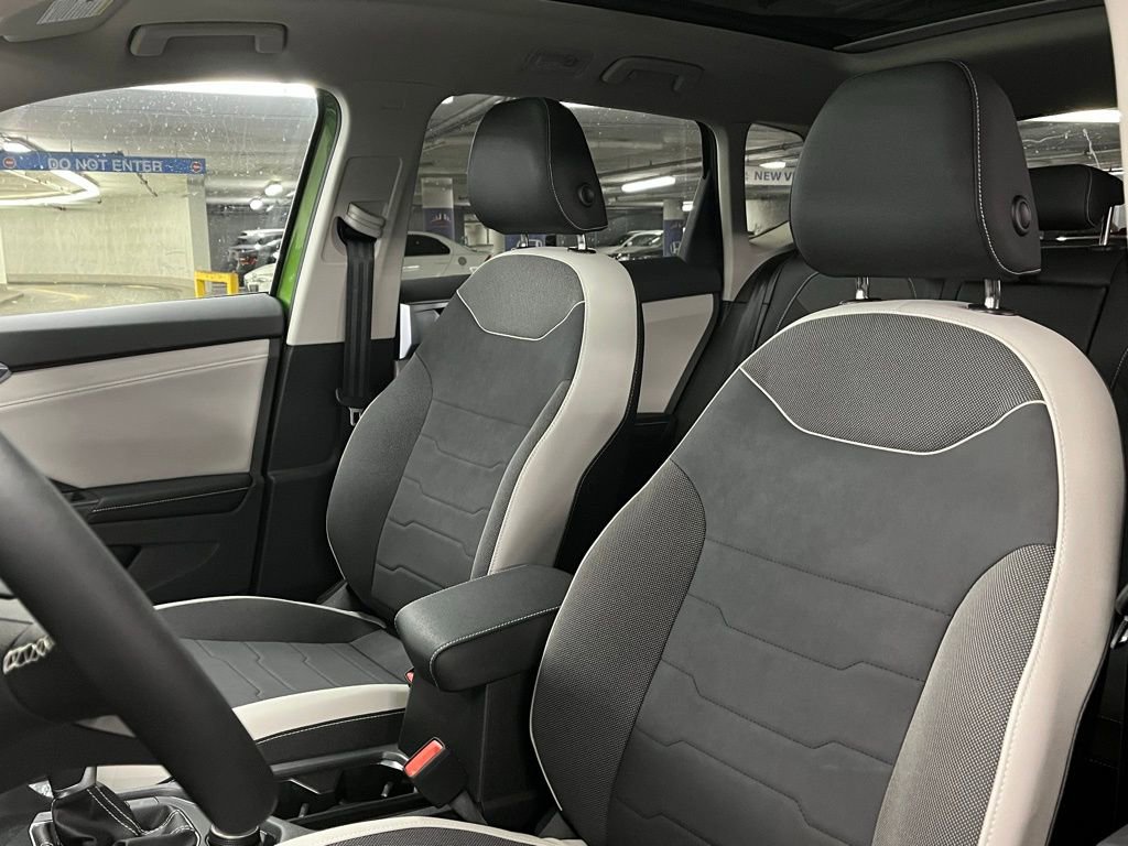 New 2026 Volkswagen Taos SE image 19