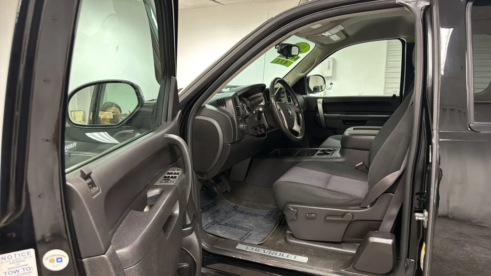 Used 2013 Chevrolet Silverado 1500 LT w/ All-Star Edition AWD/4WD image 19