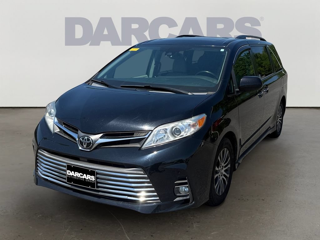 Used 2020 Toyota Sienna XLE FWD image 3