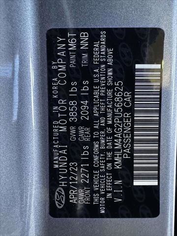 Used 2023 Hyundai Elantra SEL w/ Preferred Accessory Package FWD image 18