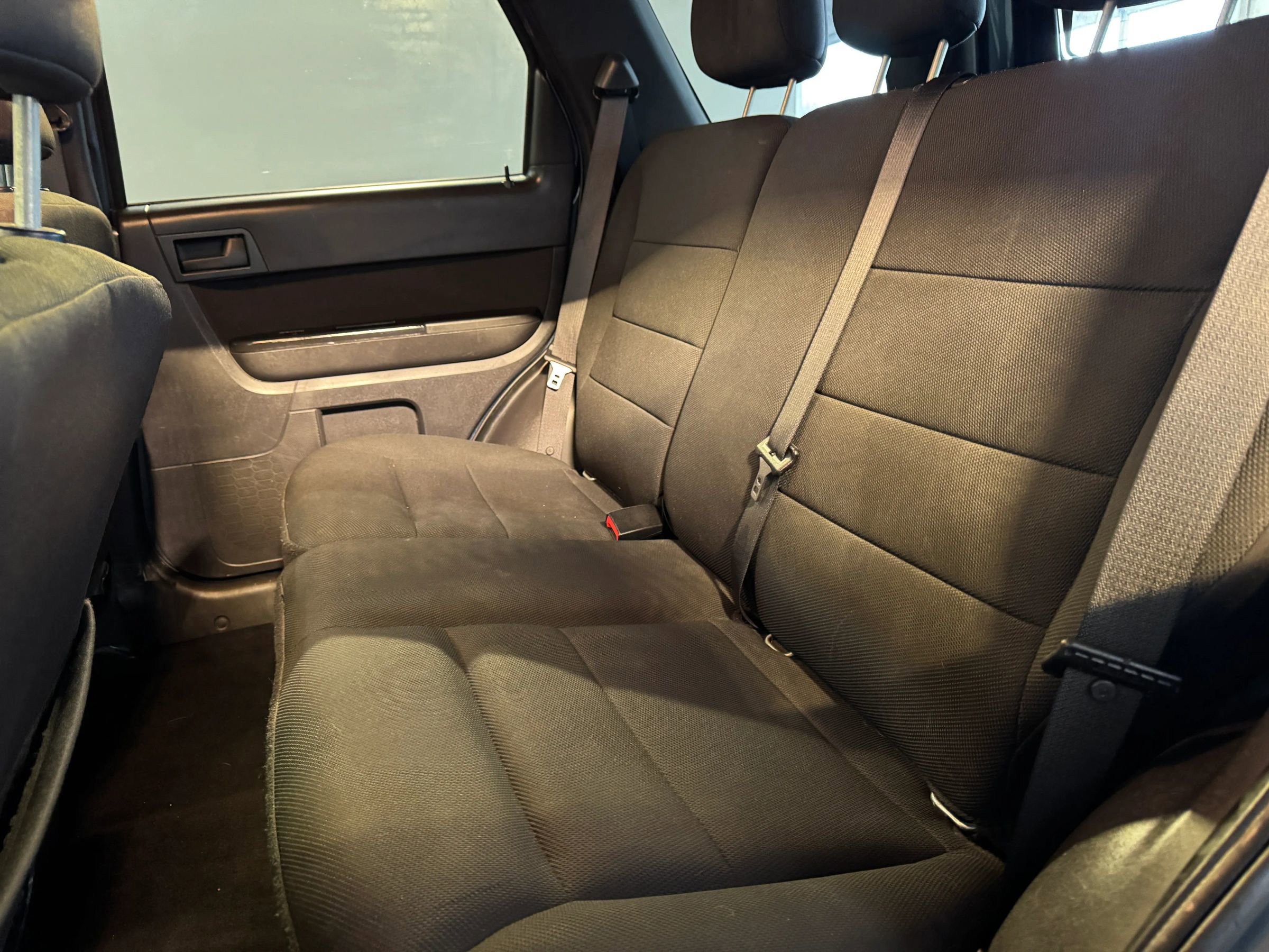 Used 2010 Ford Escape XLT image 23