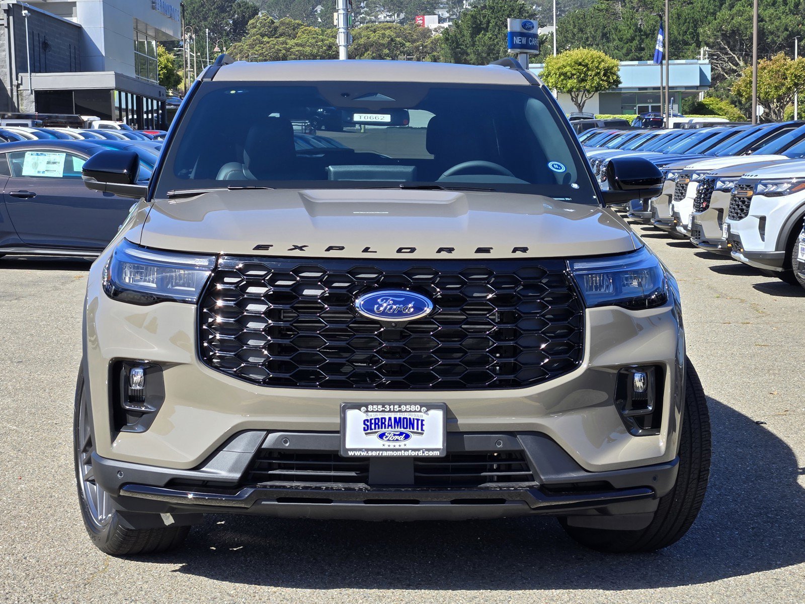 New 2026 Ford Explorer ST-Line w/ ST-Line Street Pack AWD/4WD image 3