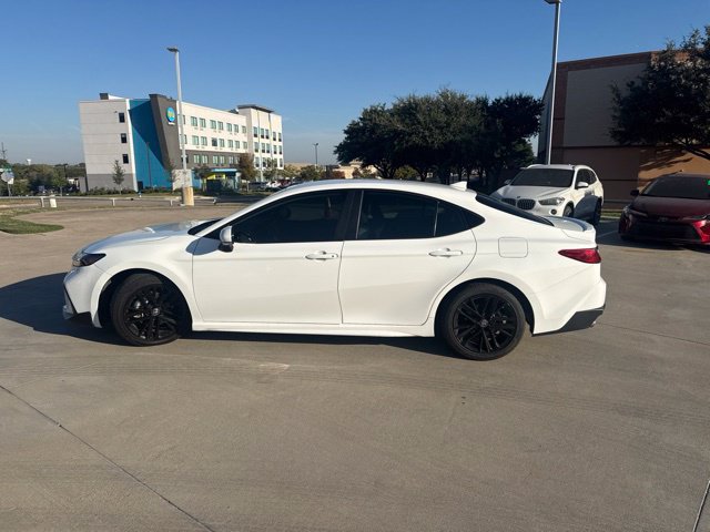 Used 2025 Toyota Camry SE w/ Convenience Package FWD image 6