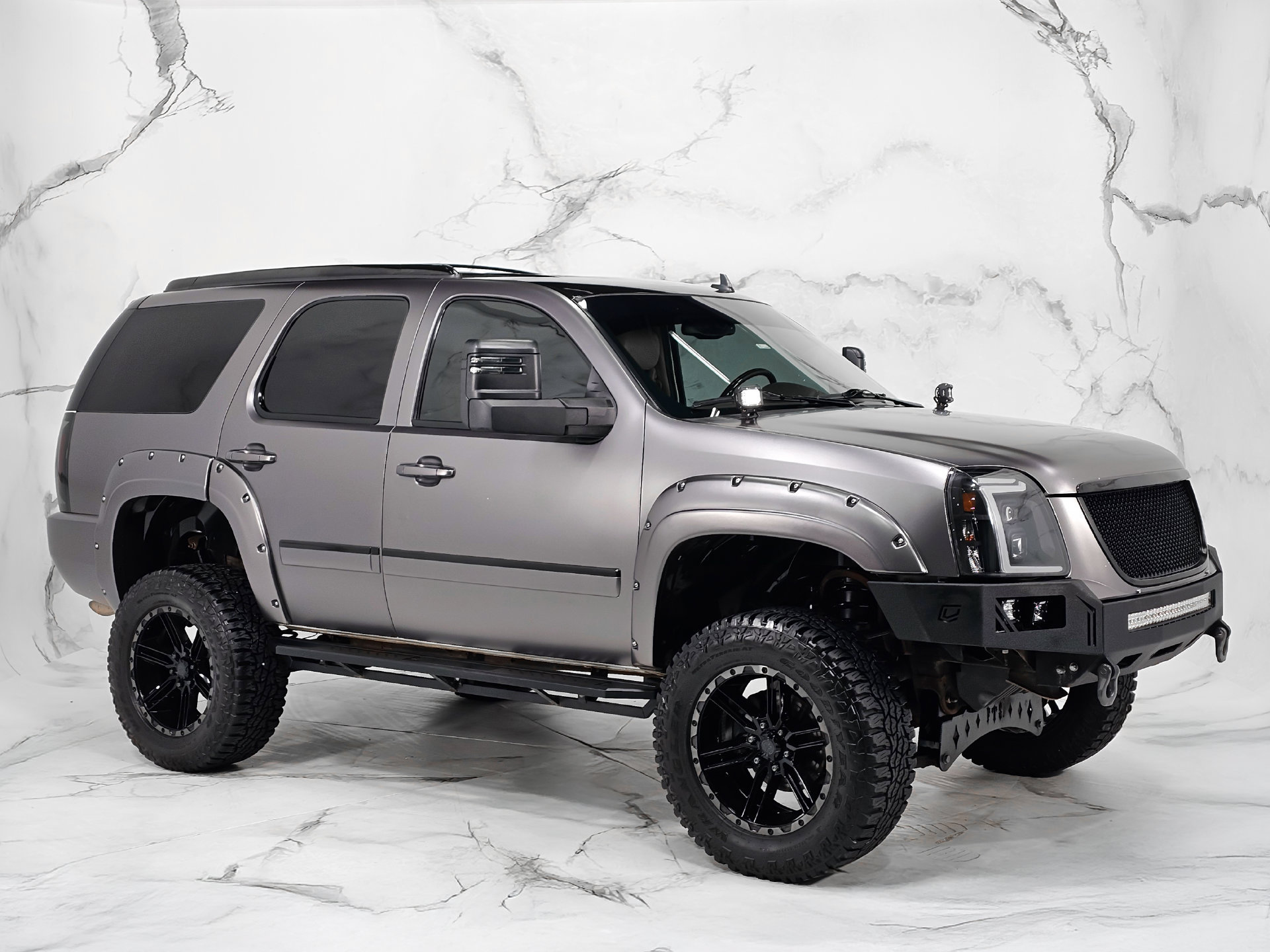 Used 2014 GMC Yukon Denali AWD/4WD image 5