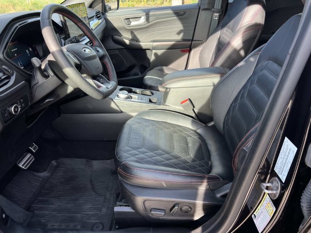 Certified 2023 Ford Escape ST-Line Elite w/ Premium Technology Package AWD/4WD image 20